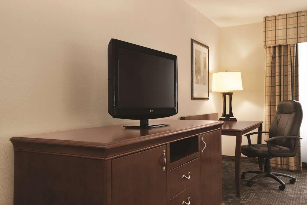 Hotel Country & By Radisson, Lewisville, Tx 2*