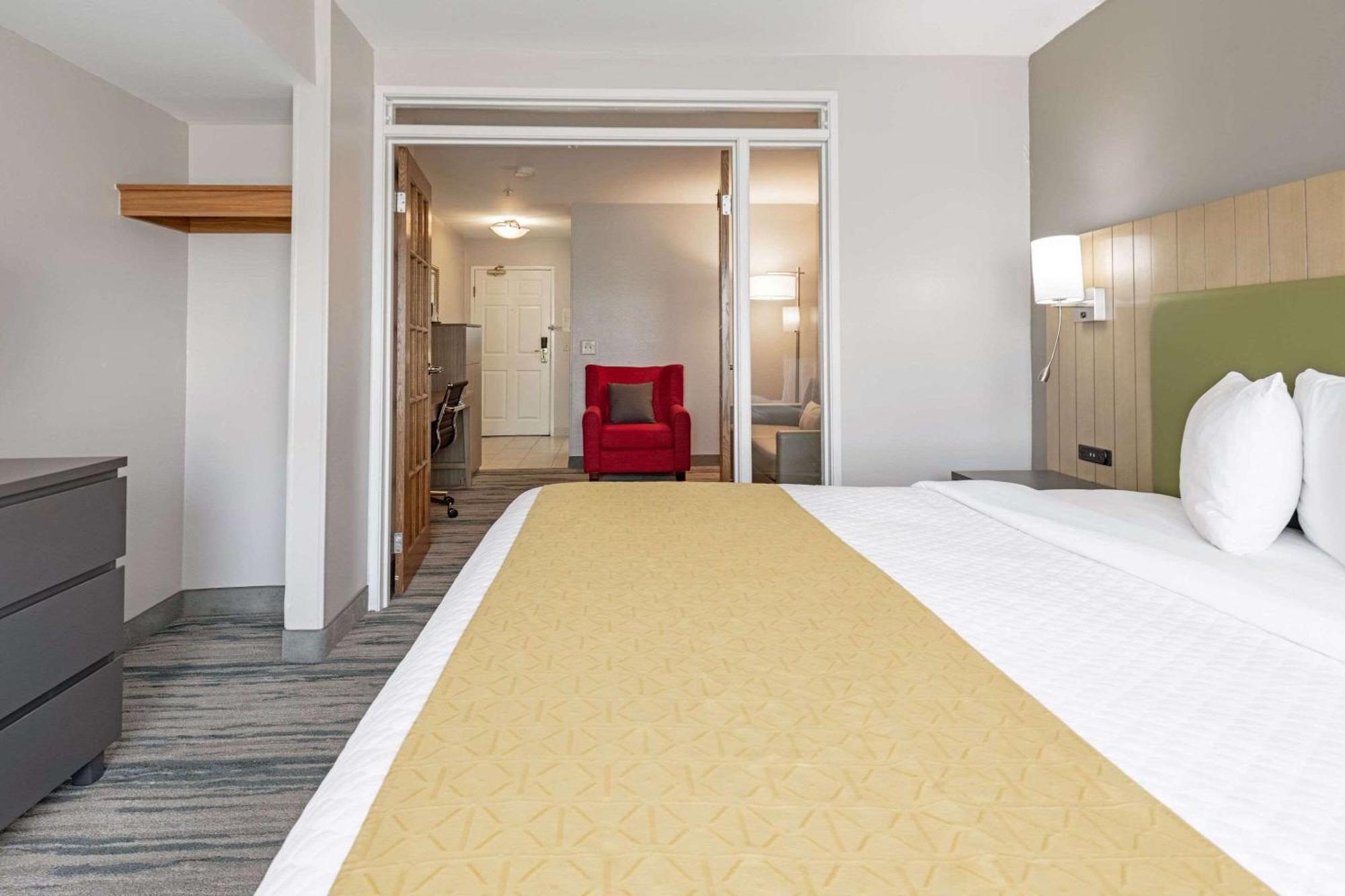 Country & By Radisson, Lewisville, Tx 2* Lewisville