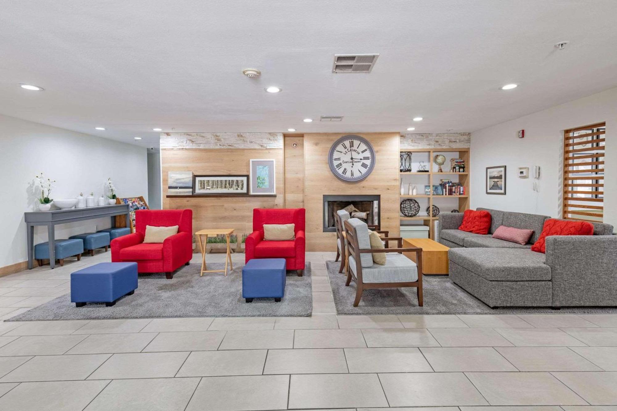 Country & By Radisson, Lewisville, Tx 2*