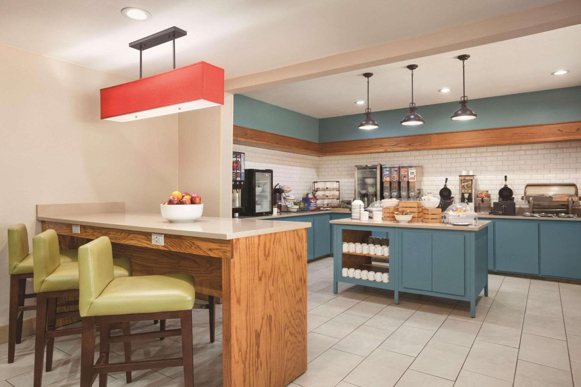Country & By Radisson, Lewisville, Tx Hotel 2*