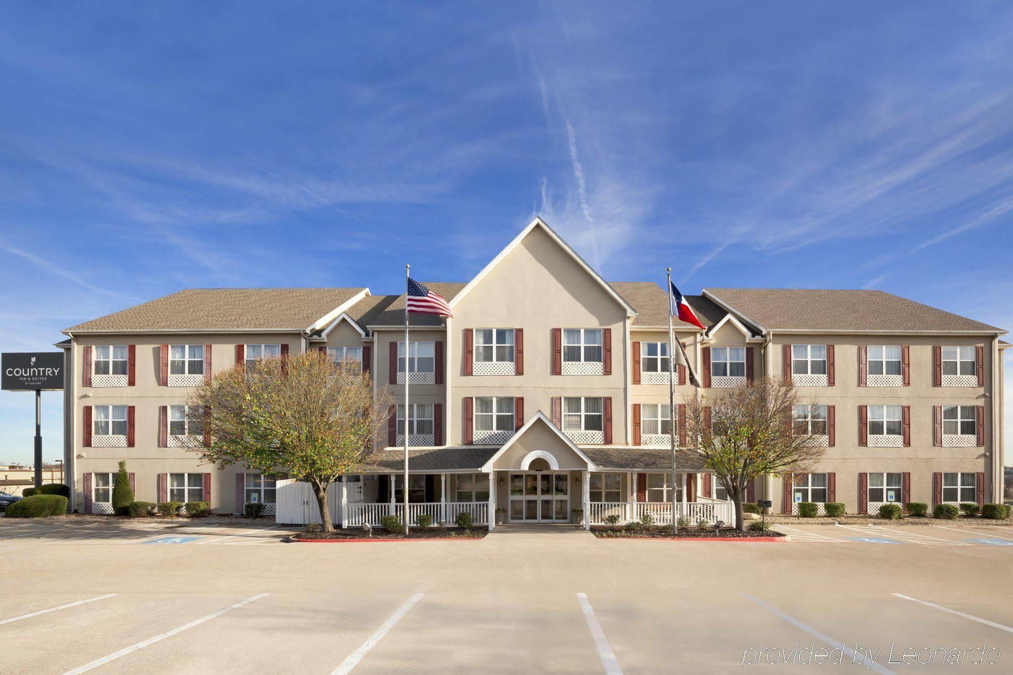 Hotel Country & By Radisson, Lewisville, Tx 2*
